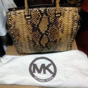 Authentic Michael Michael Kors Selma Handbag